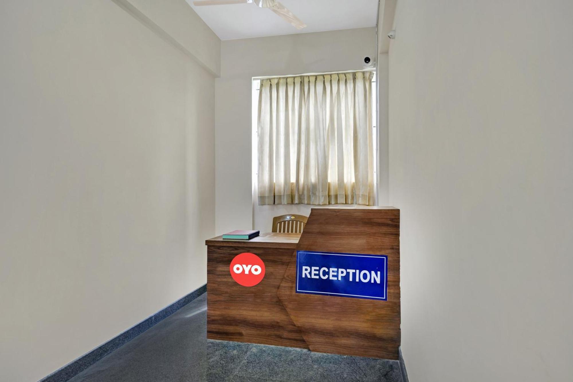 Oyo Hotel Bungalow Inn Lodging & Boarding 벵갈루루 외부 사진